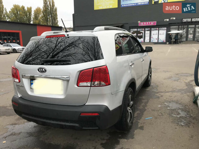 Серый Киа Соренто, объемом двигателя 2.36 л и пробегом 220 тыс. км за 10000 $, фото 18 на Automoto.ua