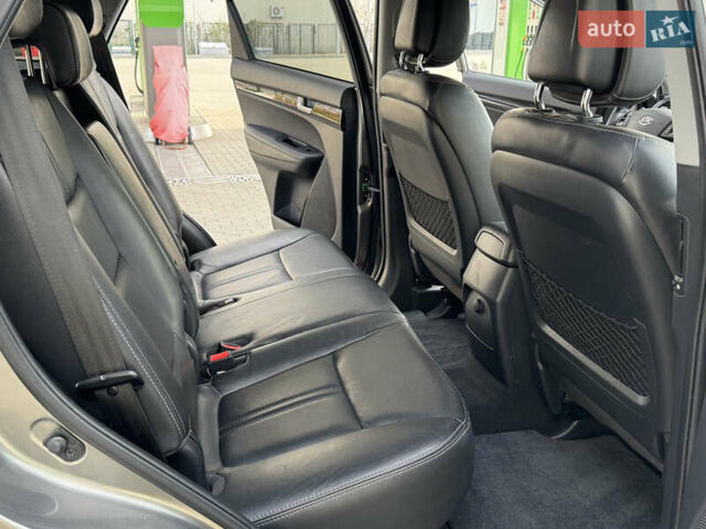 Сірий Кіа Соренто, об'ємом двигуна 2.2 л та пробігом 122 тис. км за 13999 $, фото 37 на Automoto.ua