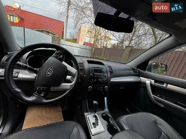 Сірий Кіа Соренто, об'ємом двигуна 2.19 л та пробігом 159 тис. км за 14990 $, фото 4 на Automoto.ua