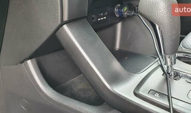 Серый Киа Соренто, объемом двигателя 2.36 л и пробегом 218 тыс. км за 12900 $, фото 30 на Automoto.ua