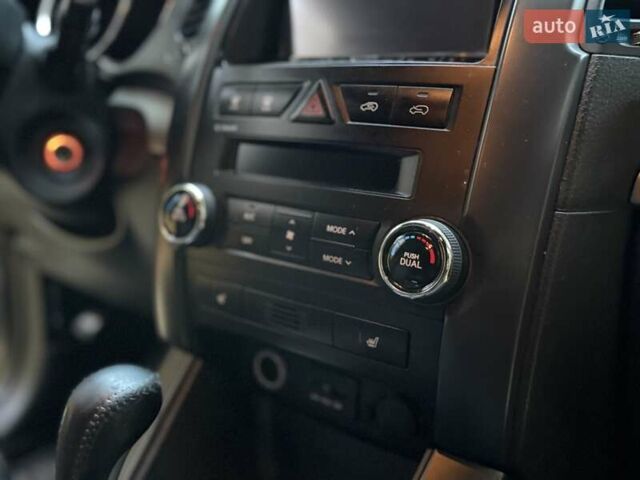 Серый Киа Соренто, объемом двигателя 2.2 л и пробегом 280 тыс. км за 12300 $, фото 57 на Automoto.ua