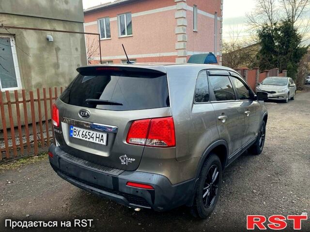 Серый Киа Соренто, объемом двигателя 2.4 л и пробегом 0 тыс. км за 12200 $, фото 3 на Automoto.ua
