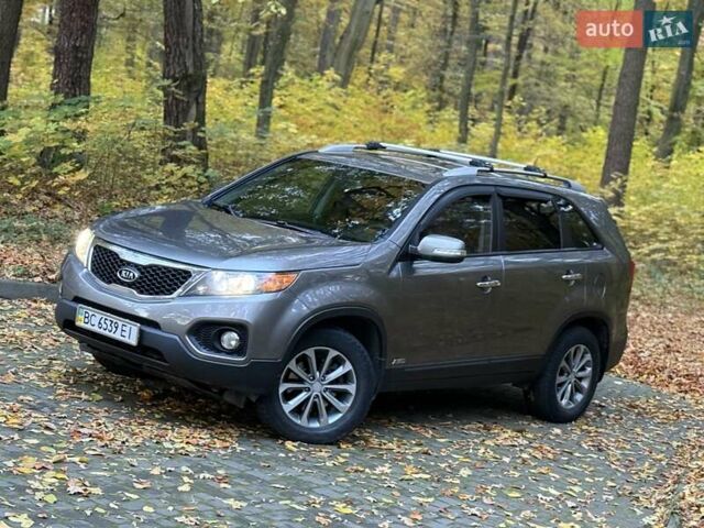 Киа Соренто 2011 в Львове на Automoto.ua Серый Киа Соренто, объемом двигателя 2.2 л и пробегом 280 тыс. км за 12999 $, фото 42 на Automoto.ua