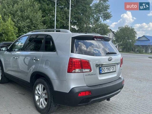 Сірий Кіа Соренто, об'ємом двигуна 2.2 л та пробігом 245 тис. км за 15000 $, фото 7 на Automoto.ua