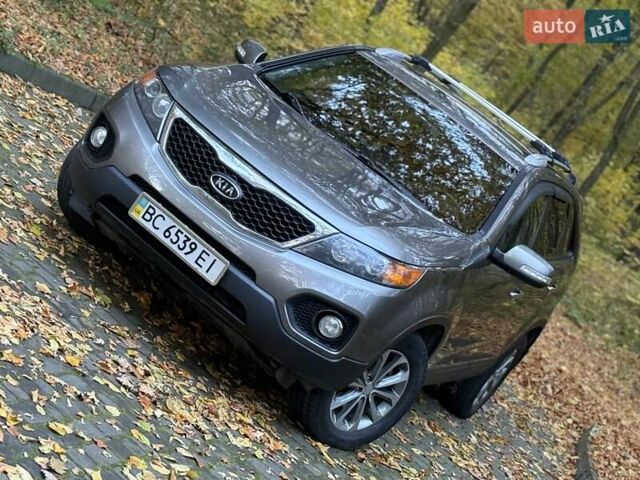 Серый Киа Соренто, объемом двигателя 2.2 л и пробегом 280 тыс. км за 12300 $, фото 3 на Automoto.ua