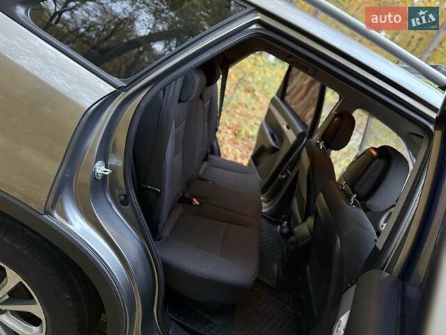 Серый Киа Соренто, объемом двигателя 2.2 л и пробегом 280 тыс. км за 12300 $, фото 74 на Automoto.ua