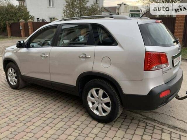 Серый Киа Соренто, объемом двигателя 2.2 л и пробегом 229 тыс. км за 13000 $, фото 20 на Automoto.ua