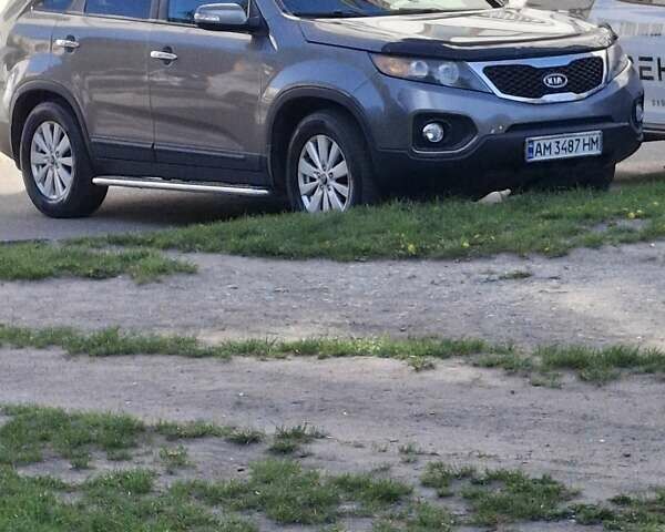 Сірий Кіа Соренто, об'ємом двигуна 2.4 л та пробігом 215 тис. км за 10500 $, фото 21 на Automoto.ua