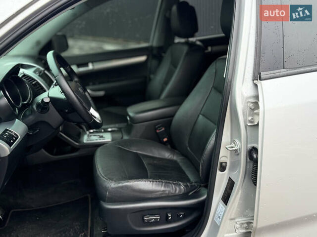 Серый Киа Соренто, объемом двигателя 2.2 л и пробегом 194 тыс. км за 12900 $, фото 31 на Automoto.ua