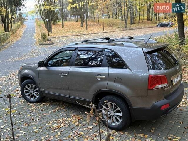 Киа Соренто 2011 в Львове на Automoto.ua Серый Киа Соренто, объемом двигателя 2.2 л и пробегом 280 тыс. км за 12999 $, фото 14 на Automoto.ua