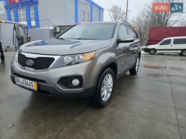 Серый Киа Соренто, объемом двигателя 2.2 л и пробегом 209 тыс. км за 13300 $, фото 3 на Automoto.ua