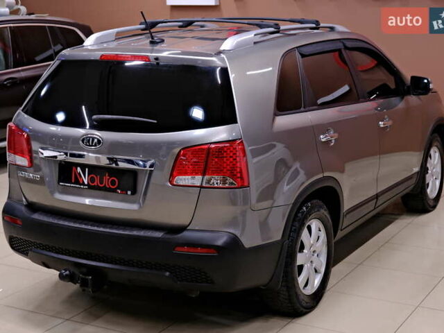 Серый Киа Соренто, объемом двигателя 2.4 л и пробегом 180 тыс. км за 11900 $, фото 13 на Automoto.ua