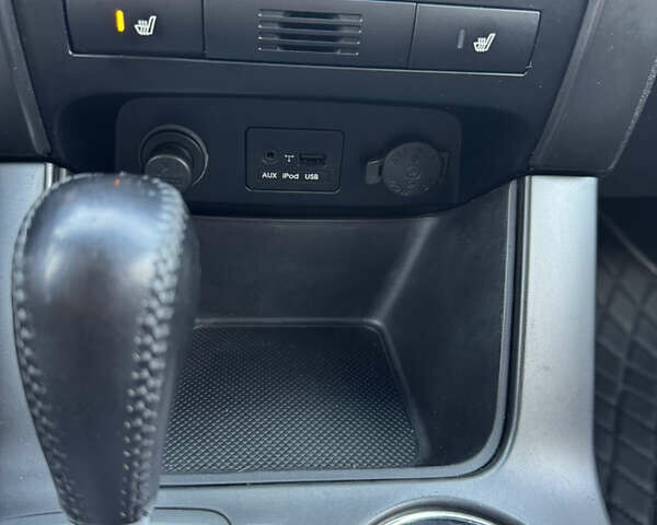 Серый Киа Соренто, объемом двигателя 2.2 л и пробегом 207 тыс. км за 12300 $, фото 28 на Automoto.ua