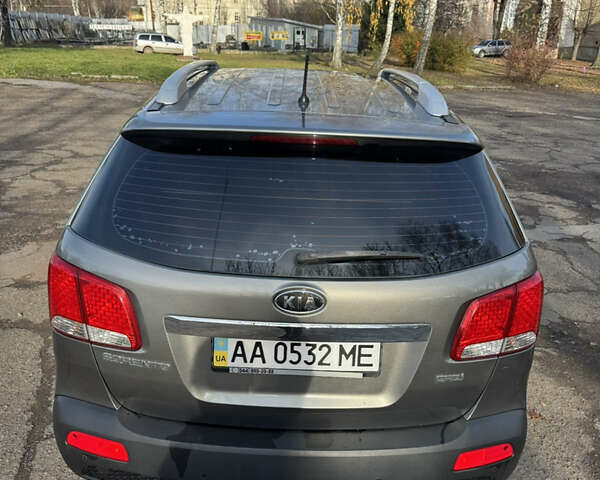 Серый Киа Соренто, объемом двигателя 2.2 л и пробегом 207 тыс. км за 12300 $, фото 13 на Automoto.ua