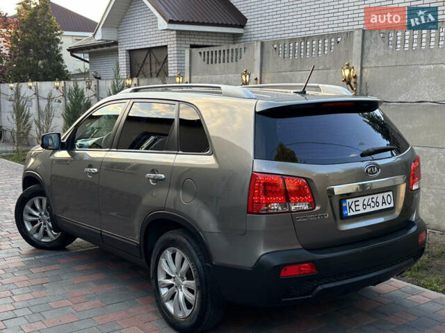 Сірий Кіа Соренто, об'ємом двигуна 2 л та пробігом 150 тис. км за 14700 $, фото 37 на Automoto.ua