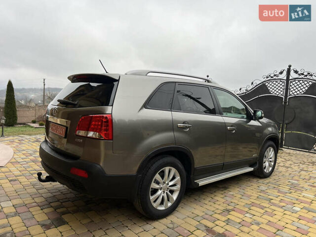 Сірий Кіа Соренто, об'ємом двигуна 2.2 л та пробігом 210 тис. км за 13800 $, фото 3 на Automoto.ua