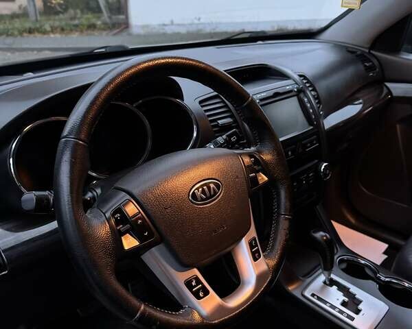 Серый Киа Соренто, объемом двигателя 2.2 л и пробегом 217 тыс. км за 15200 $, фото 27 на Automoto.ua