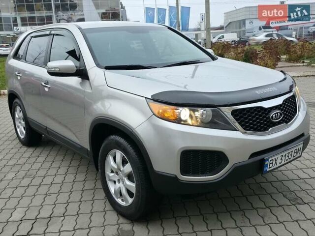 Сірий Кіа Соренто, об'ємом двигуна 2.4 л та пробігом 233 тис. км за 9999 $, фото 17 на Automoto.ua