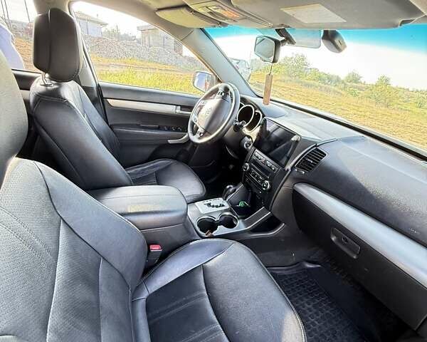 Сірий Кіа Соренто, об'ємом двигуна 2.35 л та пробігом 160 тис. км за 15100 $, фото 6 на Automoto.ua