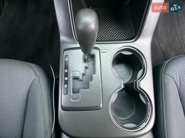 Сірий Кіа Соренто, об'ємом двигуна 2.4 л та пробігом 233 тис. км за 9999 $, фото 74 на Automoto.ua