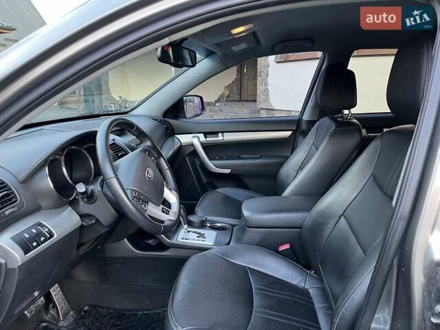 Серый Киа Соренто, объемом двигателя 2.2 л и пробегом 96 тыс. км за 14999 $, фото 6 на Automoto.ua