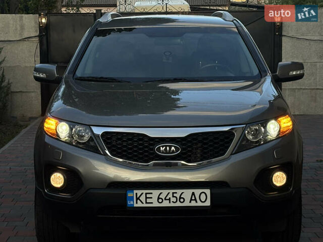 Сірий Кіа Соренто, об'ємом двигуна 2 л та пробігом 150 тис. км за 14700 $, фото 74 на Automoto.ua