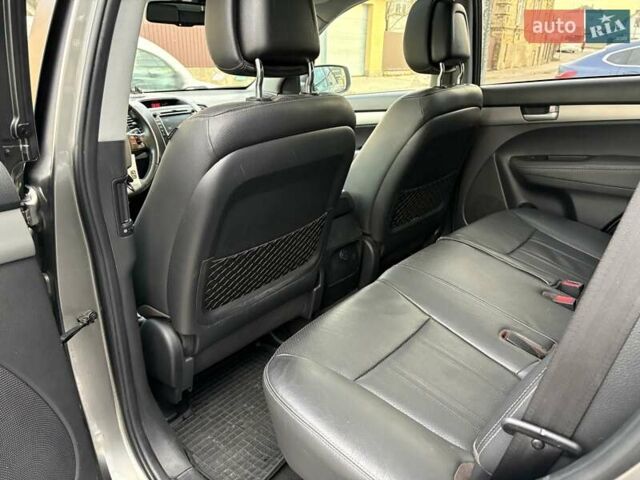 Сірий Кіа Соренто, об'ємом двигуна 2.2 л та пробігом 199 тис. км за 13600 $, фото 19 на Automoto.ua