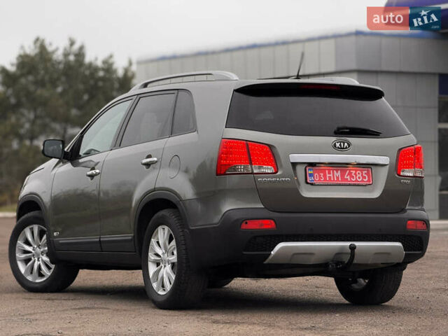 Серый Киа Соренто, объемом двигателя 2 л и пробегом 254 тыс. км за 14400 $, фото 20 на Automoto.ua