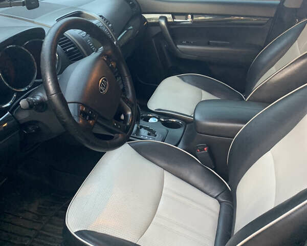 Серый Киа Соренто, объемом двигателя 3.5 л и пробегом 191 тыс. км за 14000 $, фото 21 на Automoto.ua