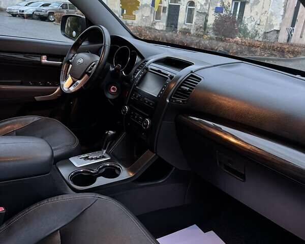 Серый Киа Соренто, объемом двигателя 2.2 л и пробегом 217 тыс. км за 15200 $, фото 29 на Automoto.ua