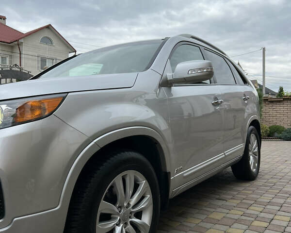 Серый Киа Соренто, объемом двигателя 2.2 л и пробегом 188 тыс. км за 14700 $, фото 2 на Automoto.ua