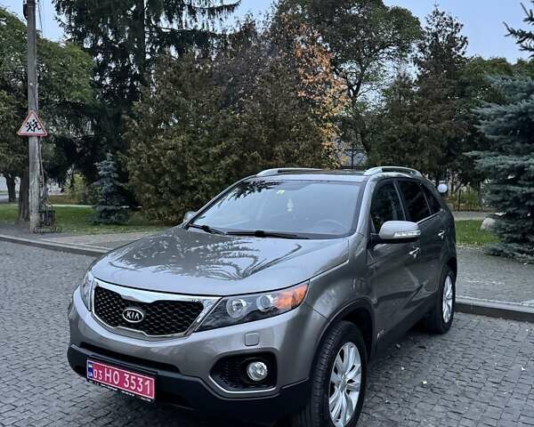 Серый Киа Соренто, объемом двигателя 2.2 л и пробегом 217 тыс. км за 15200 $, фото 5 на Automoto.ua