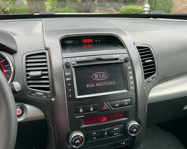 Серый Киа Соренто, объемом двигателя 2.2 л и пробегом 188 тыс. км за 14700 $, фото 21 на Automoto.ua