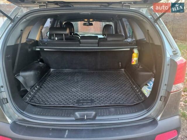 Серый Киа Соренто, объемом двигателя 2.2 л и пробегом 173 тыс. км за 14300 $, фото 8 на Automoto.ua