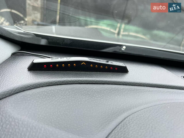 Сірий Кіа Соренто, об'ємом двигуна 2.2 л та пробігом 210 тис. км за 13800 $, фото 25 на Automoto.ua