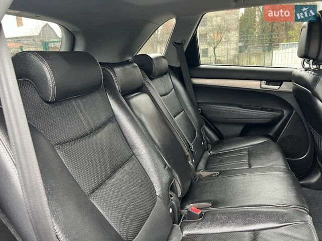 Серый Киа Соренто, объемом двигателя 2.2 л и пробегом 199 тыс. км за 14800 $, фото 17 на Automoto.ua