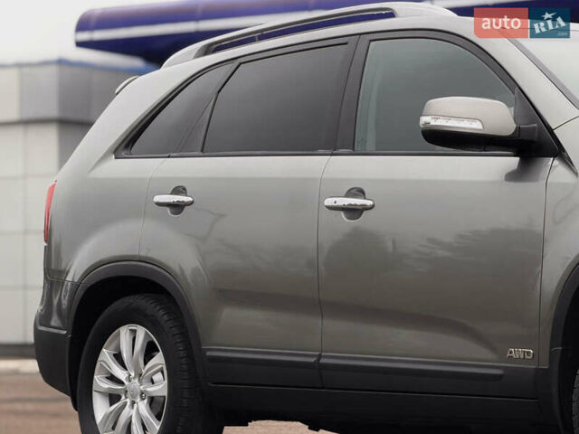 Серый Киа Соренто, объемом двигателя 2 л и пробегом 254 тыс. км за 14400 $, фото 8 на Automoto.ua