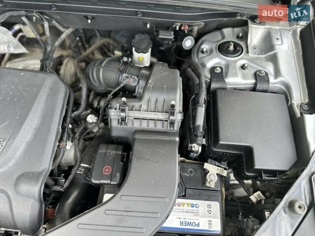 Серый Киа Соренто, объемом двигателя 2.2 л и пробегом 210 тыс. км за 13300 $, фото 26 на Automoto.ua