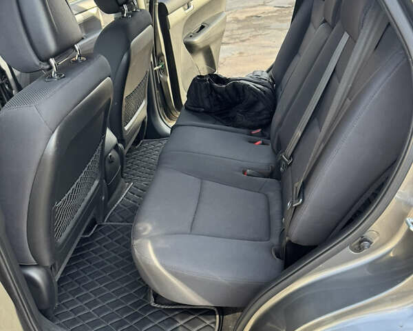 Серый Киа Соренто, объемом двигателя 2.2 л и пробегом 207 тыс. км за 12300 $, фото 16 на Automoto.ua