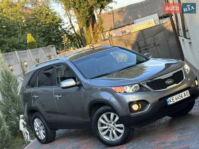 Сірий Кіа Соренто, об'ємом двигуна 2 л та пробігом 150 тис. км за 14700 $, фото 9 на Automoto.ua