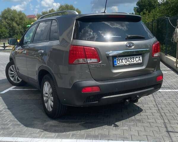 Сірий Кіа Соренто, об'ємом двигуна 2.2 л та пробігом 260 тис. км за 12999 $, фото 1 на Automoto.ua