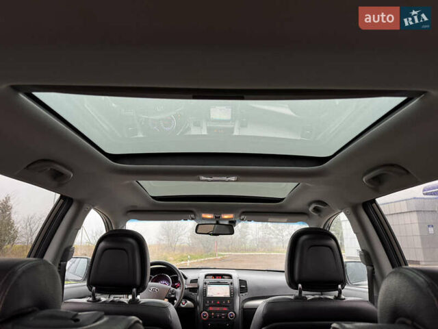 Серый Киа Соренто, объемом двигателя 2 л и пробегом 254 тыс. км за 14400 $, фото 46 на Automoto.ua