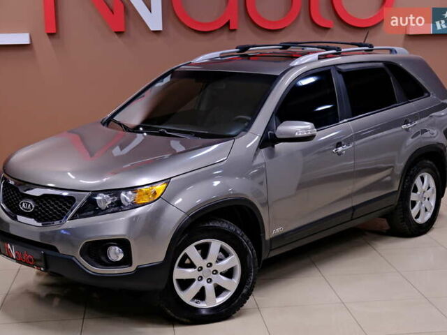 Серый Киа Соренто, объемом двигателя 2.4 л и пробегом 180 тыс. км за 11900 $, фото 8 на Automoto.ua