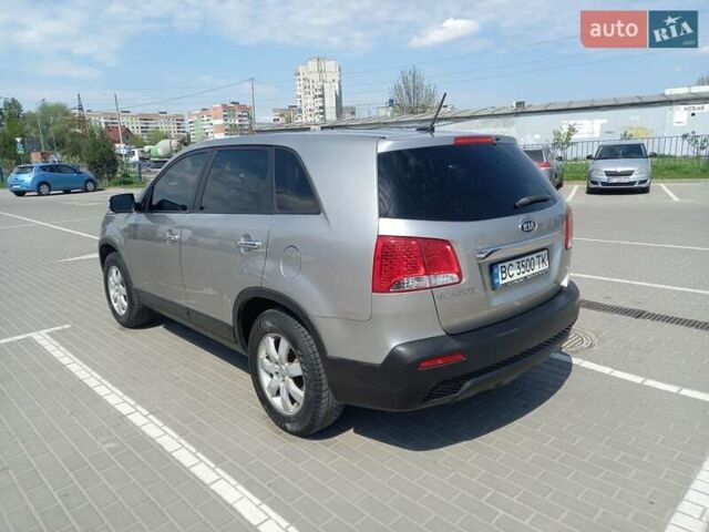 Серый Киа Соренто, объемом двигателя 2.36 л и пробегом 254 тыс. км за 9800 $, фото 6 на Automoto.ua