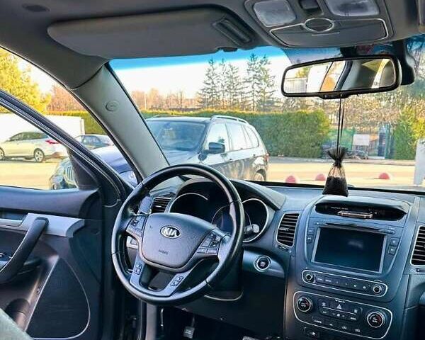 Серый Киа Соренто, объемом двигателя 2.2 л и пробегом 201 тыс. км за 16300 $, фото 9 на Automoto.ua