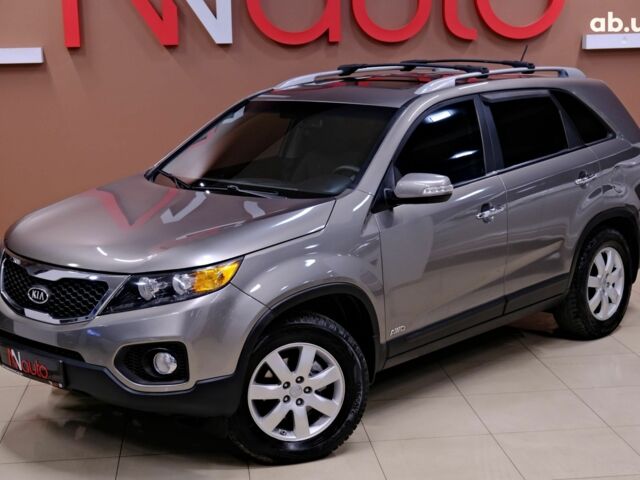Сірий Кіа Соренто, об'ємом двигуна 2.4 л та пробігом 180 тис. км за 11900 $, фото 1 на Automoto.ua