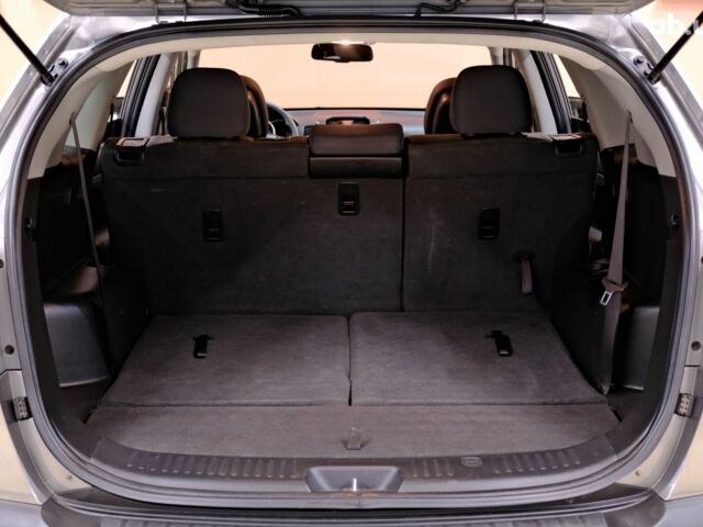 Сірий Кіа Соренто, об'ємом двигуна 2.4 л та пробігом 180 тис. км за 11900 $, фото 8 на Automoto.ua