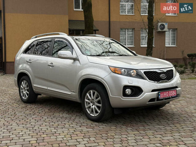 Сірий Кіа Соренто, об'ємом двигуна 2.2 л та пробігом 194 тис. км за 14000 $, фото 3 на Automoto.ua