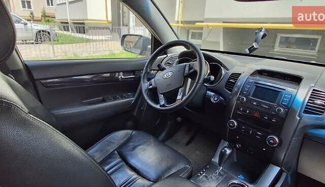 Сірий Кіа Соренто, об'ємом двигуна 2.36 л та пробігом 162 тис. км за 11500 $, фото 12 на Automoto.ua