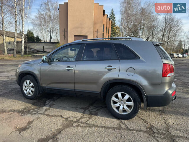 Серый Киа Соренто, объемом двигателя 2.2 л и пробегом 207 тыс. км за 12300 $, фото 1 на Automoto.ua